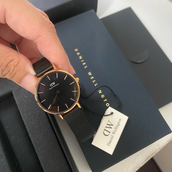 ‼️SOLD‼️Daniel Wellington Brandnew with tag - Picture 3 of 3
